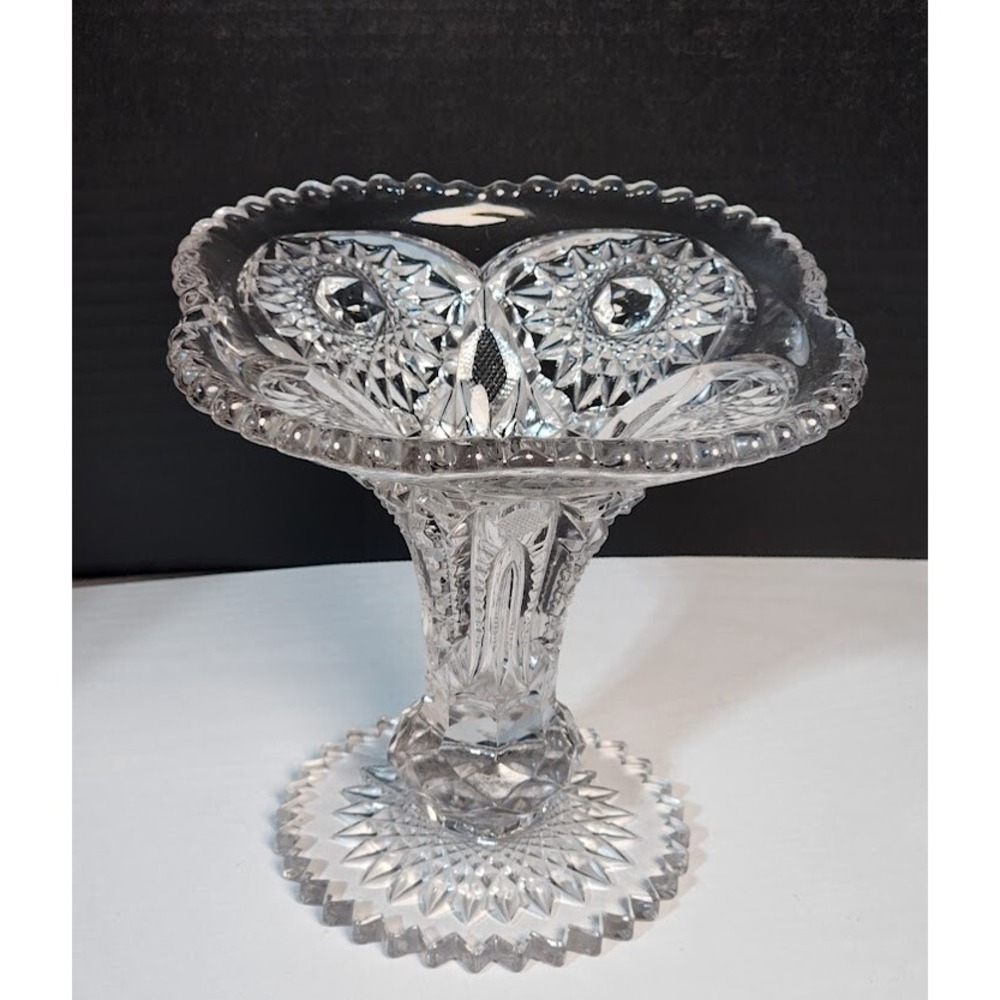 EAPG Westmoreland Deep Cut Glass Vase pinwheel  1917-1927? Sawtooth edge  7"